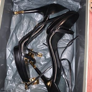 Tom Ford heels with the locket! Size 40!!!